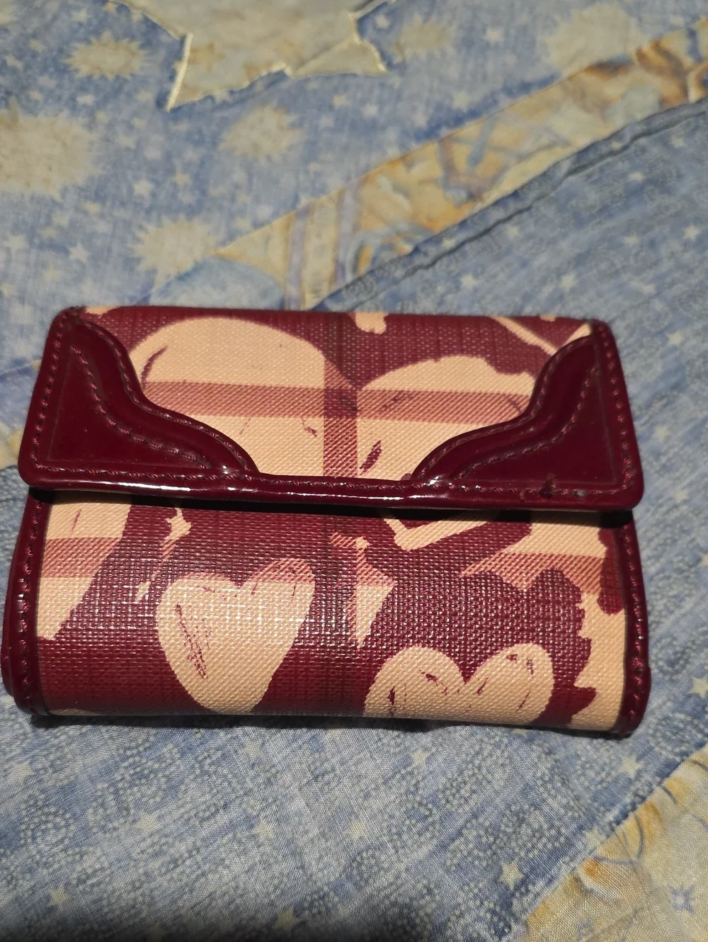 Women's Burberry Heart-Print Canvas Fold Wallet - Maroon and Cream